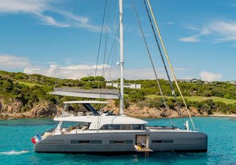 Babac Yacht Charter in French Polynesia