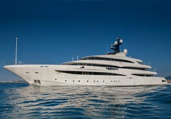 Starburst IV Yacht Charter in St Barts